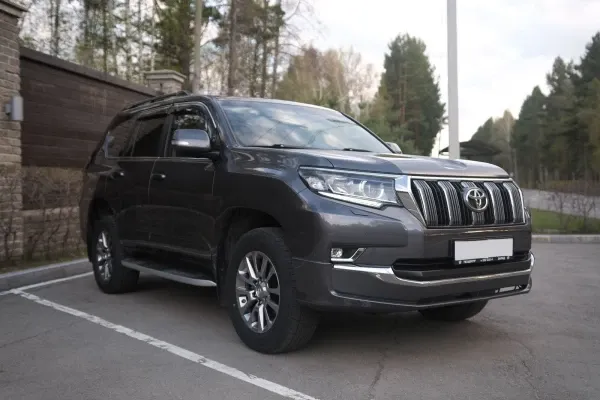 Аренда Toyota Land Cruiser 150 в компании CARS&GO